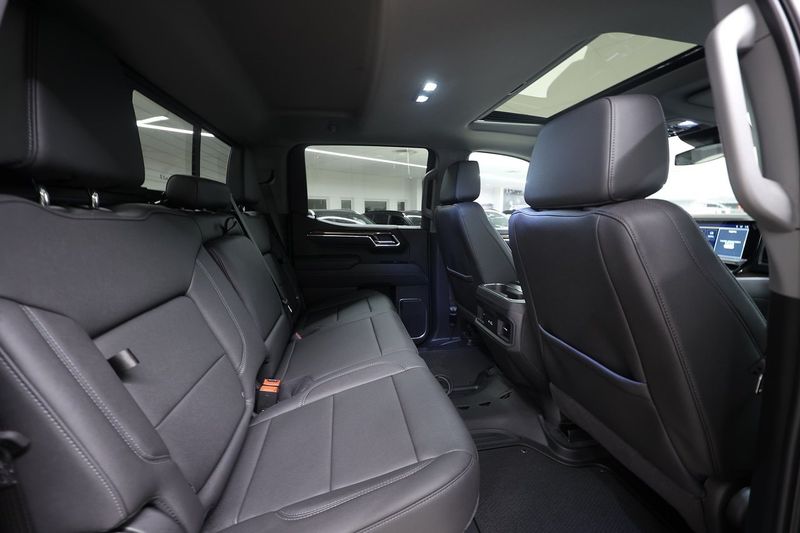 Chevrolet Silverado bild 17
