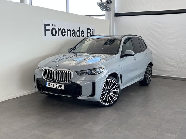 BMW X5 xDrive50e 2,95%ränta M Sport 22" Innovation H/K Drag - 2025