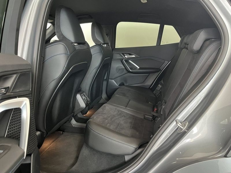 BMW iX2 bild 11