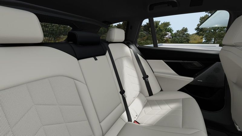BMW i5 bild 11