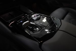 BMW i5 bild 11
