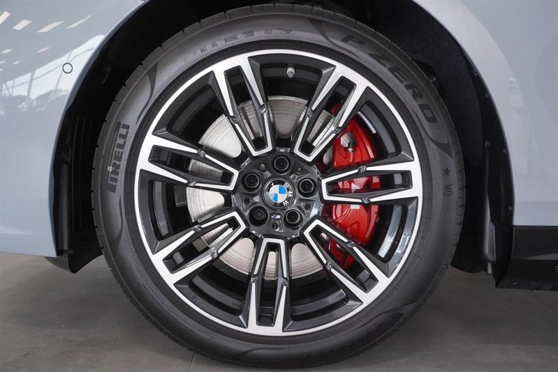 BMW i5 bild 13