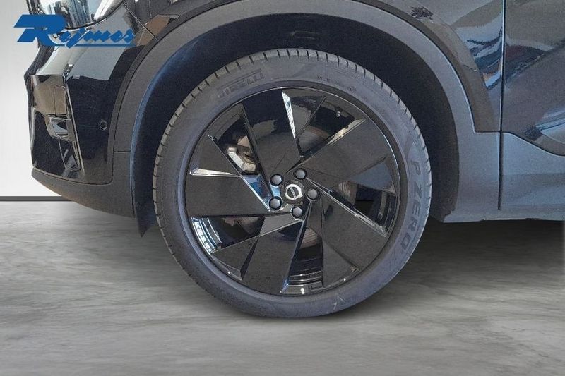 Volvo EX40 bild 23