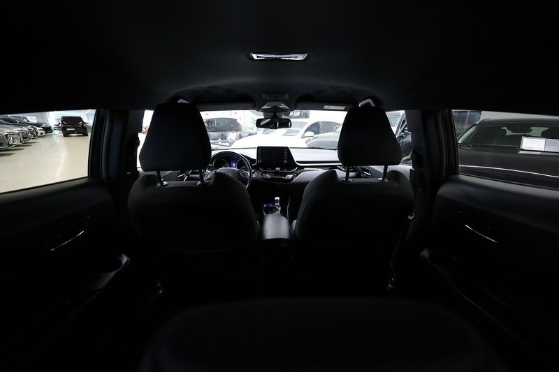 Toyota C-HR bild 11