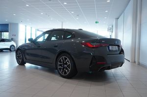 BMW i4 bild 3