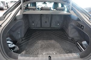 BMW i4 bild 12