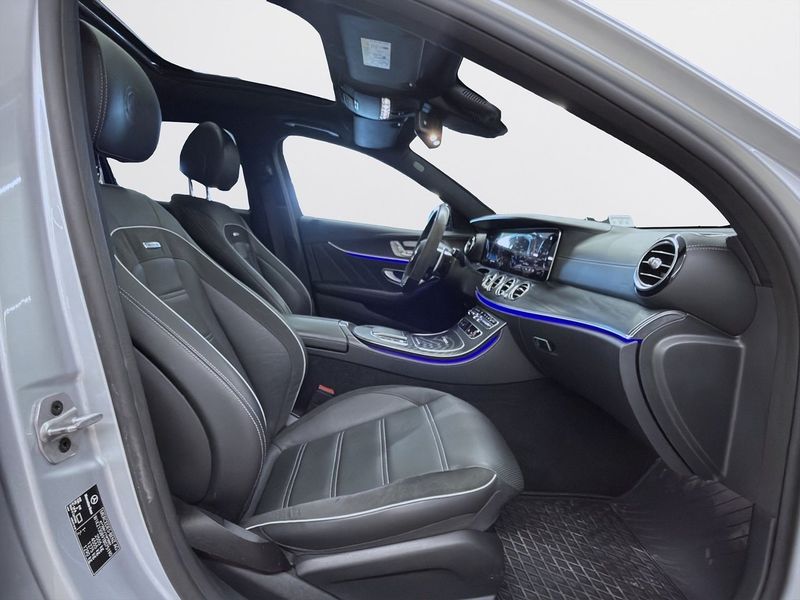 Mercedes E63 AMG bild 11