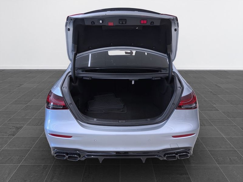Mercedes E63 AMG bild 7