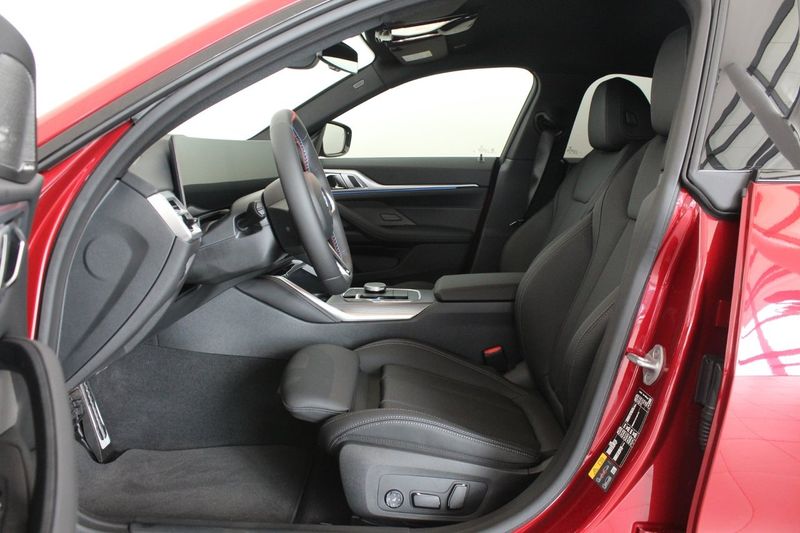 BMW i4 bild 5
