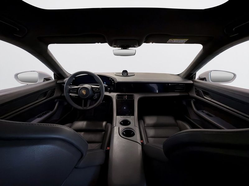 Porsche Taycan bild 11