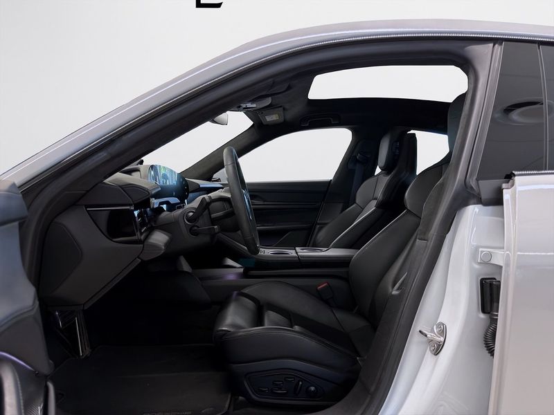 Porsche Taycan bild 15