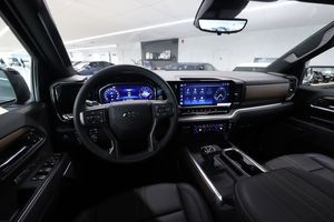 Chevrolet Silverado bild 17
