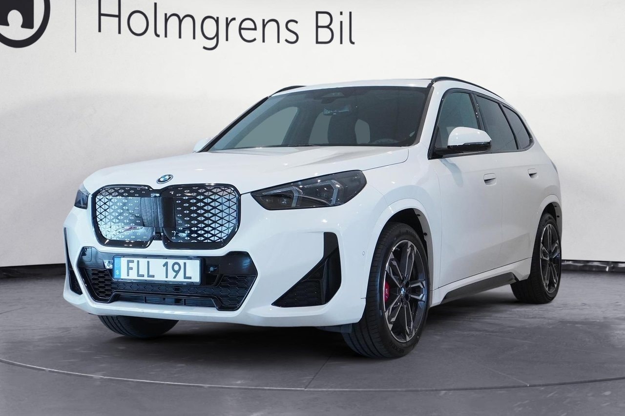 BMW iX1
