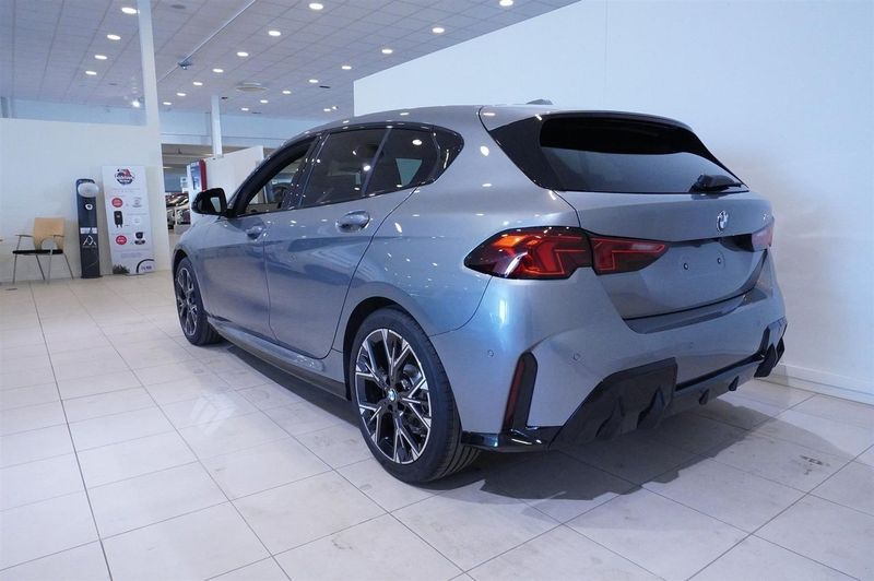 BMW 120 bild 7