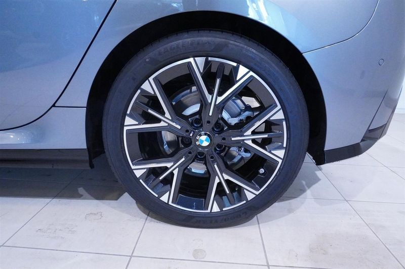 BMW 120 bild 8
