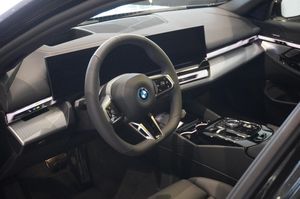 BMW i5 bild 2
