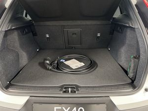 Volvo EX40 bild 7
