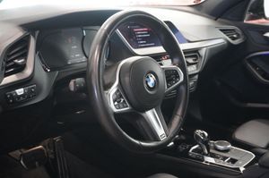 BMW 118 bild 2