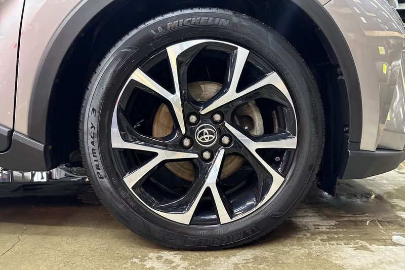 Toyota C-HR bild 16