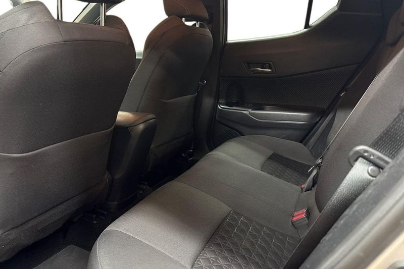 Toyota C-HR bild 12