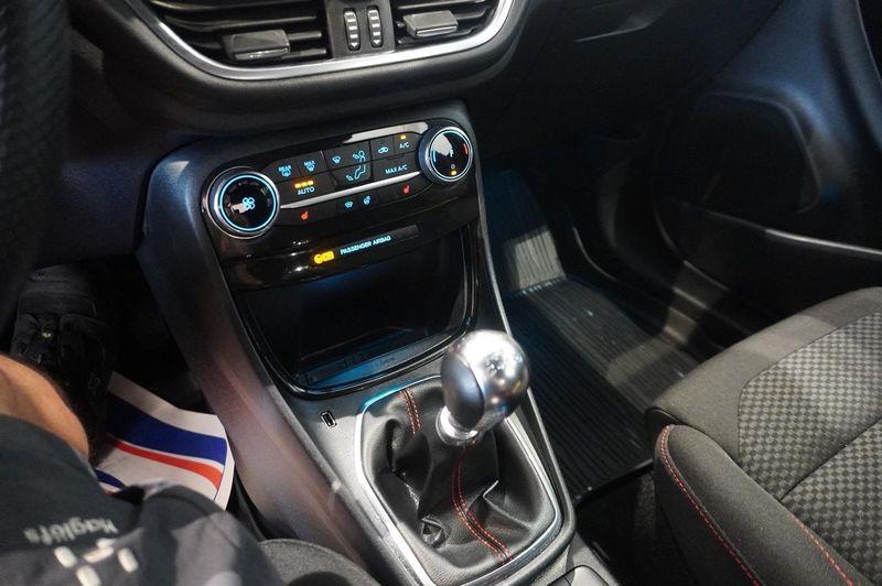 Ford Puma bild 10