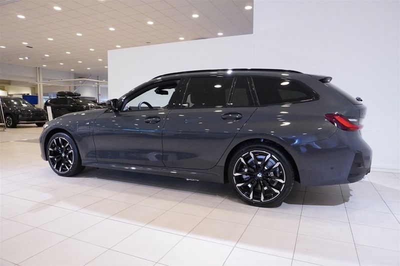 BMW 330 bild 5