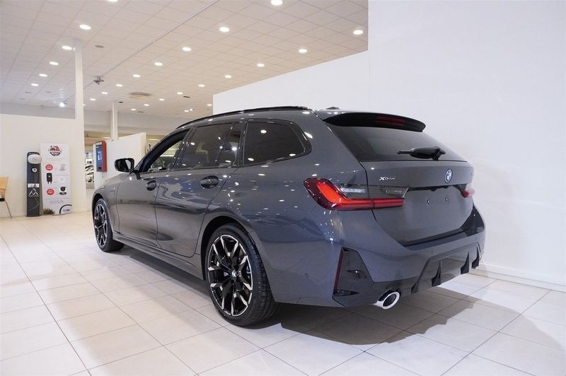 BMW 330 bild 6