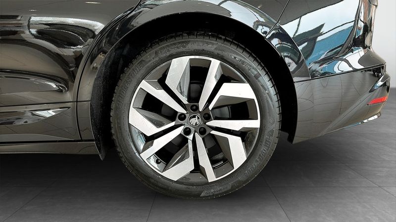 Skoda Enyaq bild 4