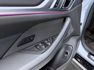 BMW i4 bild 18