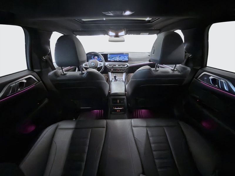 BMW i4 bild 12