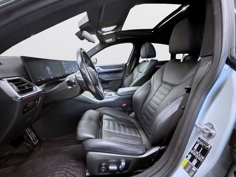 BMW i4 bild 17