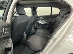 BMW 120 bild 11