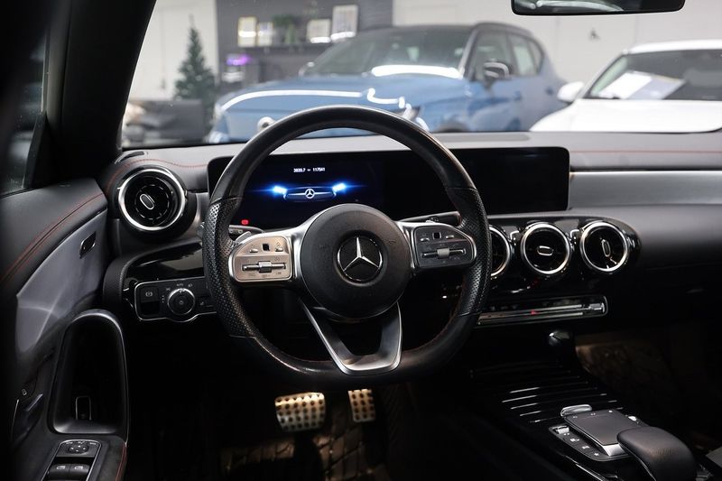 Mercedes CLA200 bild 18