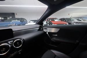 Mercedes CLA200 bild 19