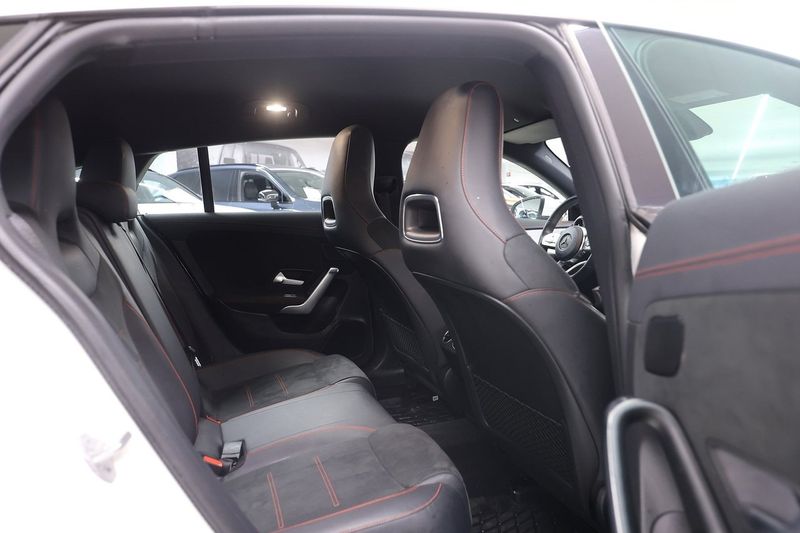 Mercedes CLA200 bild 14