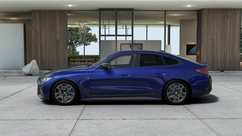 BMW i4 bild 4