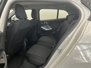 BMW 120 bild 11