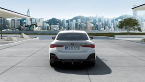 BMW i4 bild 5