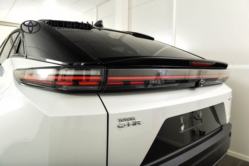 Toyota C-HR+ bild 8