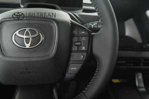 Toyota C-HR+ bild 14