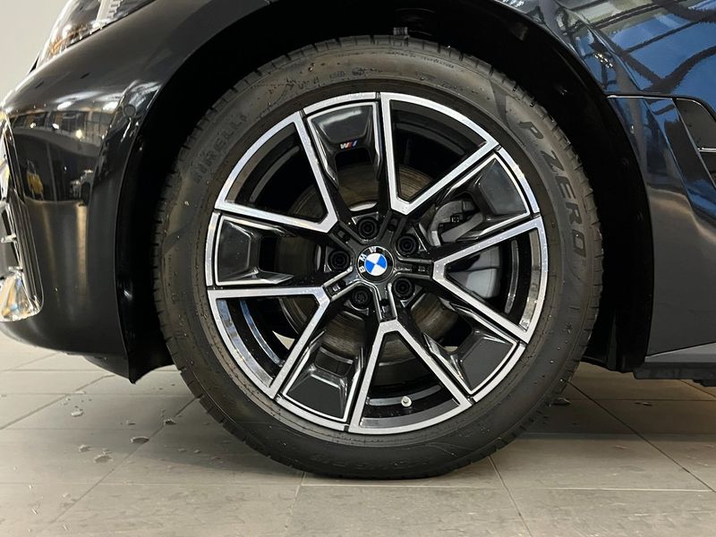 BMW i4 bild 4