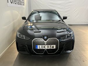 BMW i4 bild 2