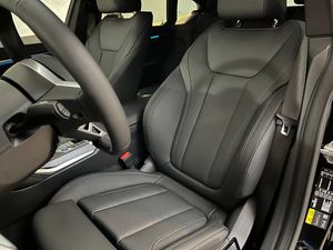 BMW i4 bild 7