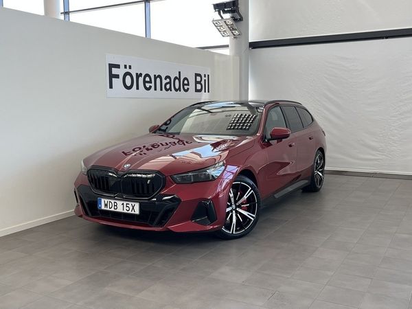 BMW i5 xDrive40 Touring M Sport Pro H/K Rattvärme Panorama - 2026