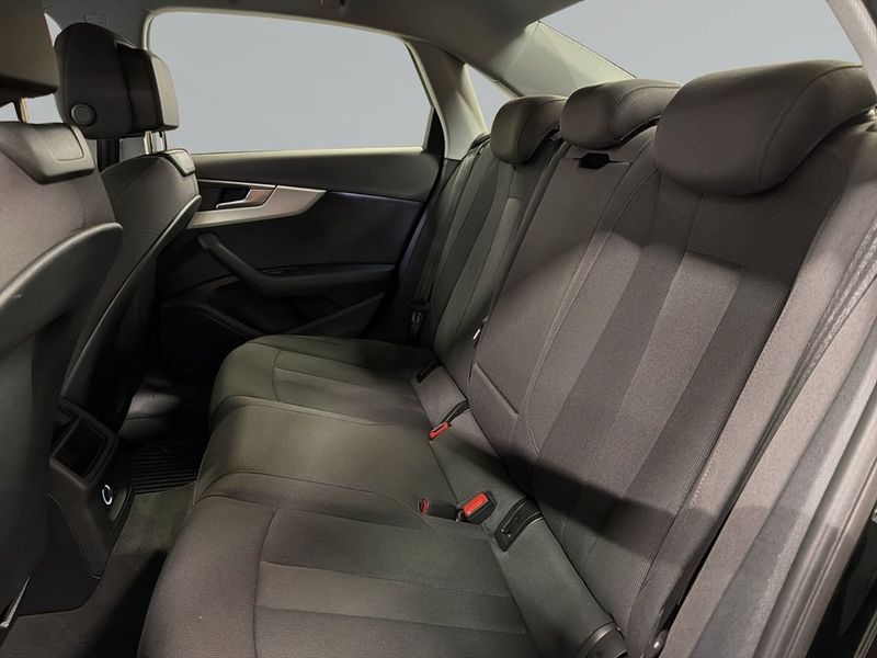 Audi A4 bild 9
