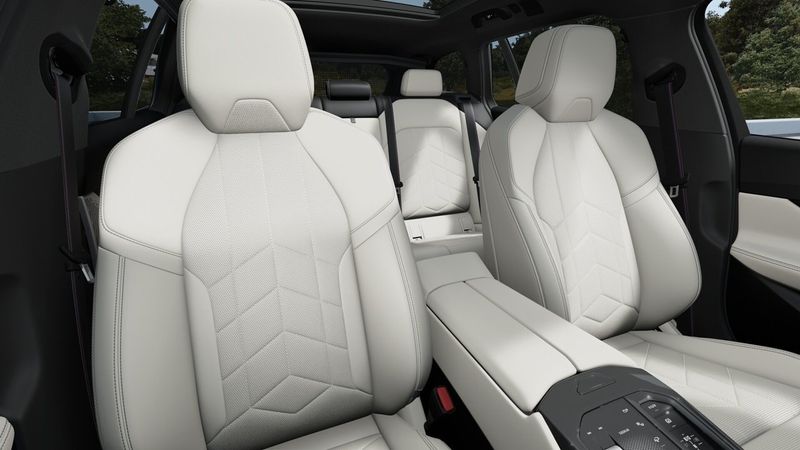 BMW i5 bild 10