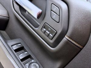 GMC Sierra bild 18