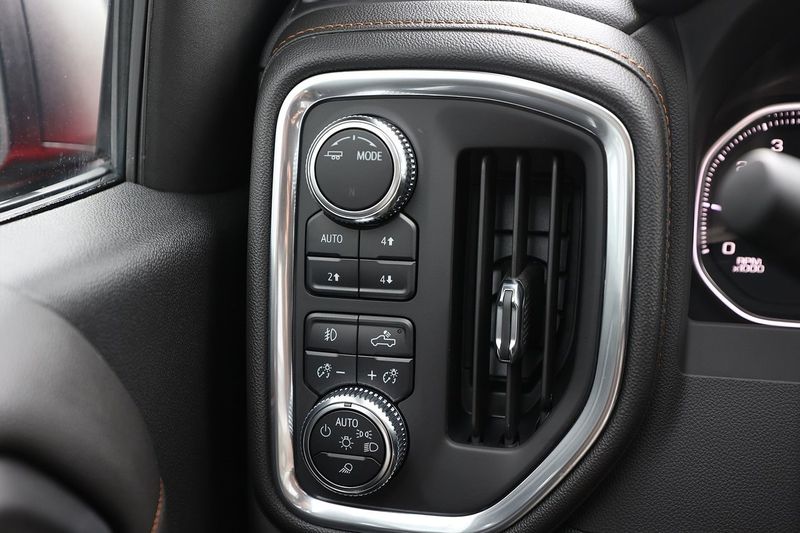 GMC Sierra bild 14