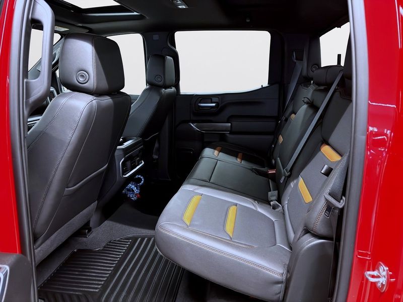 GMC Sierra bild 11
