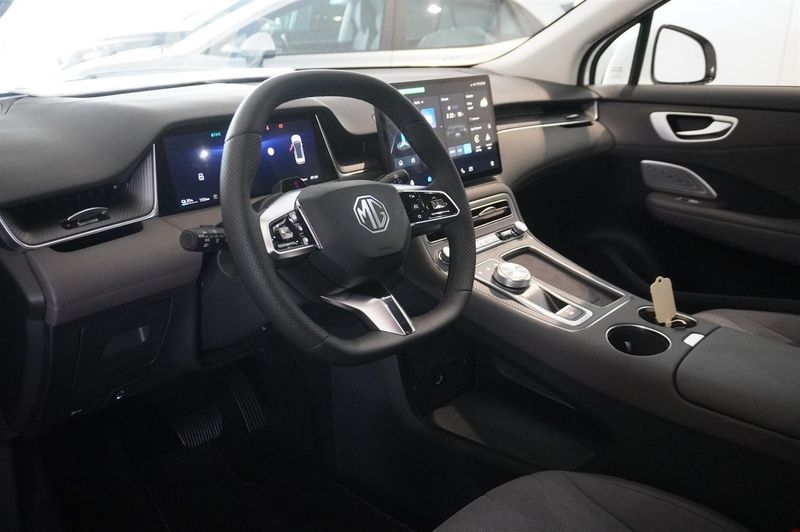 MG S6 EV bild 2